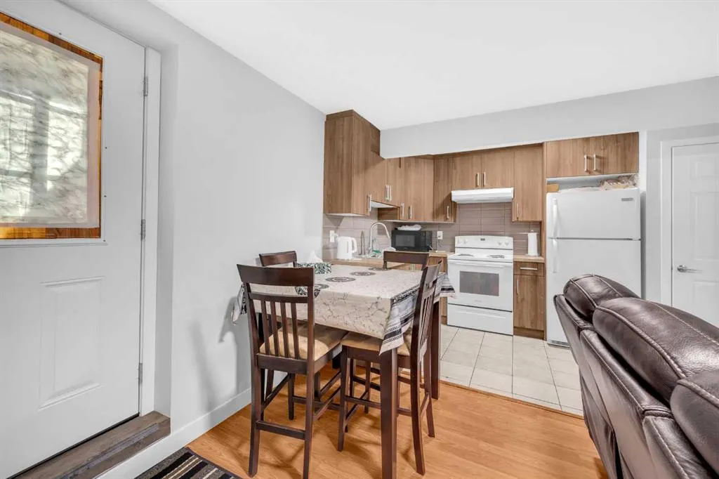 238 Lakeview Inlet