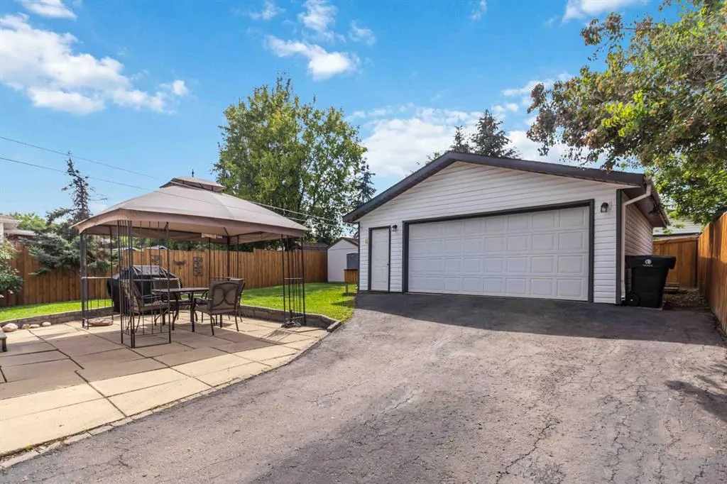 129 Ermine Crescent