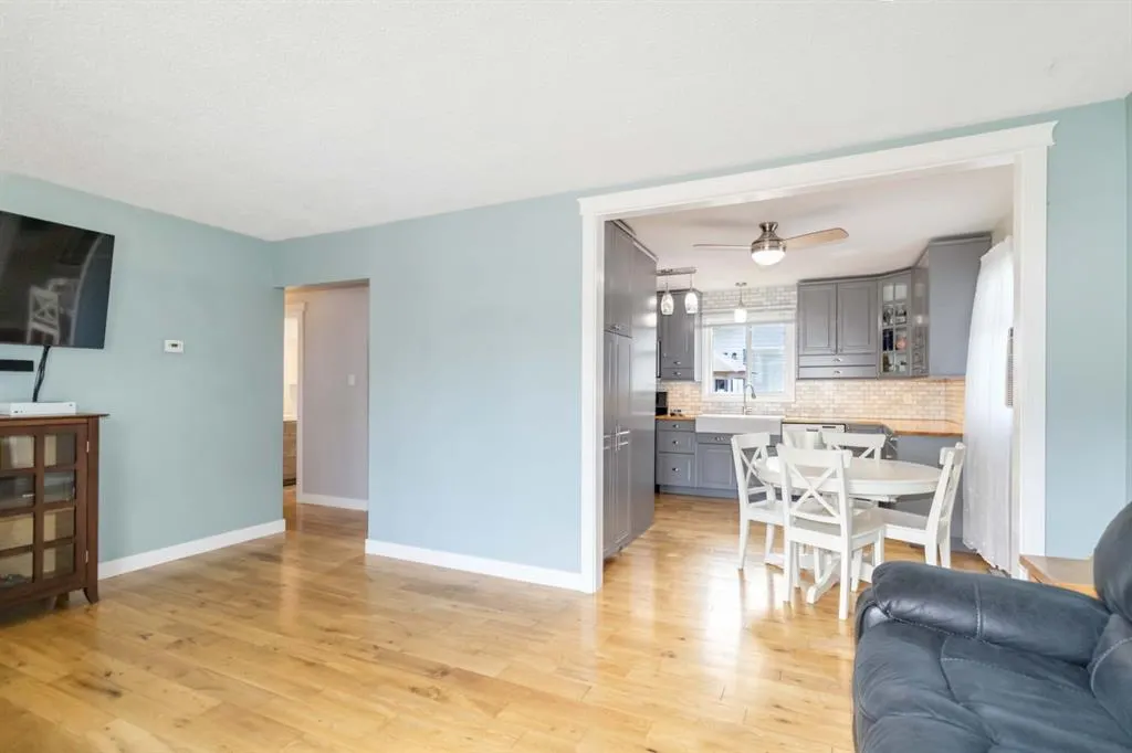 129 Ermine Crescent