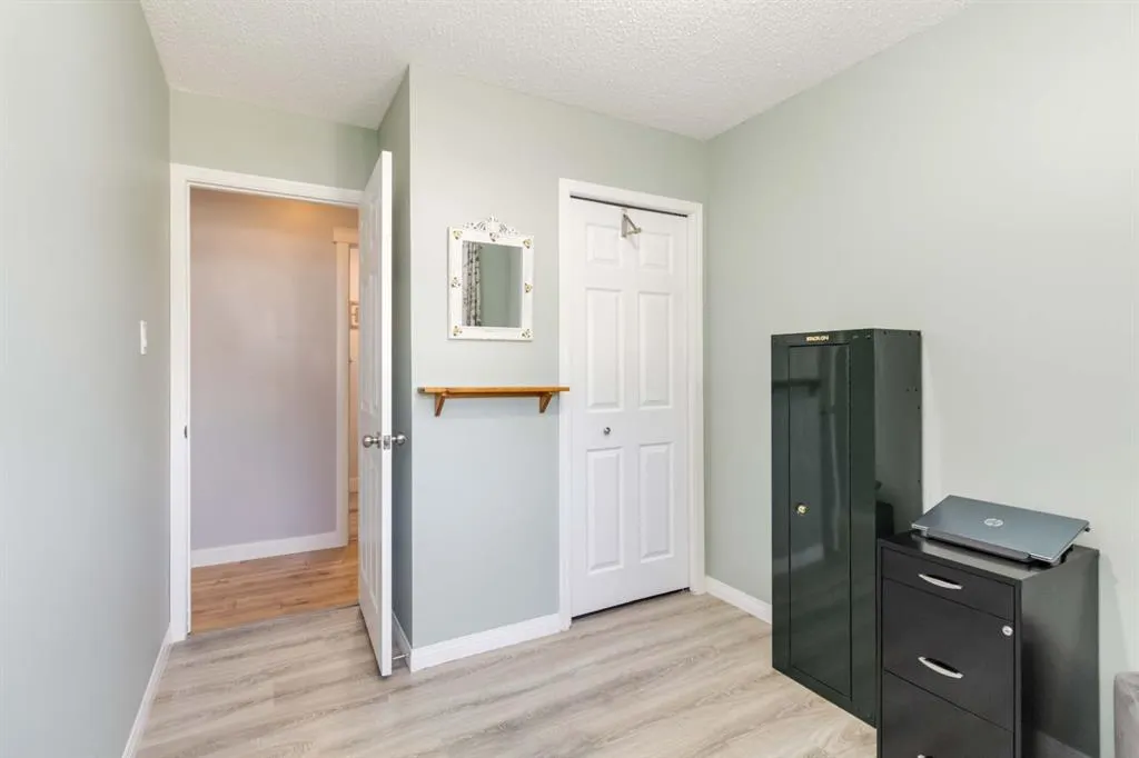 129 Ermine Crescent