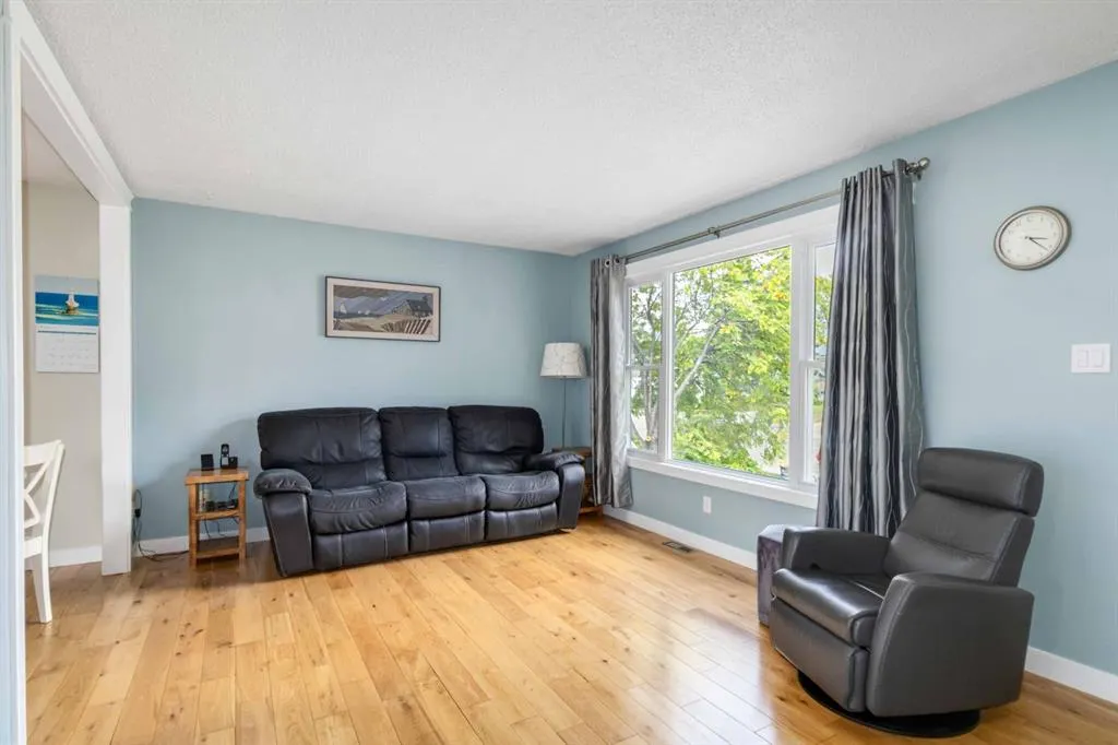 129 Ermine Crescent