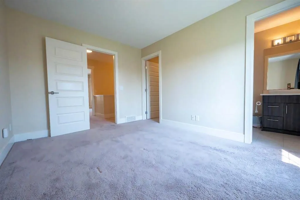 22 Quarry Lane SE