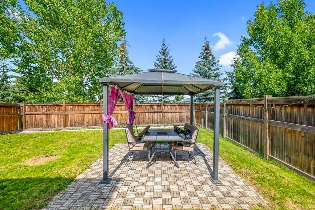 199 Auburn Glen Drive SE