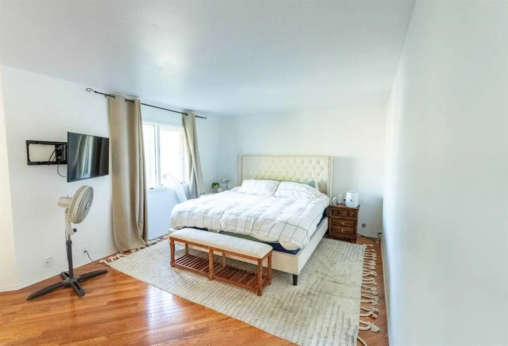 33 Sundown Close SE