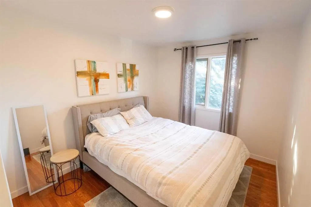 33 Sundown Close SE