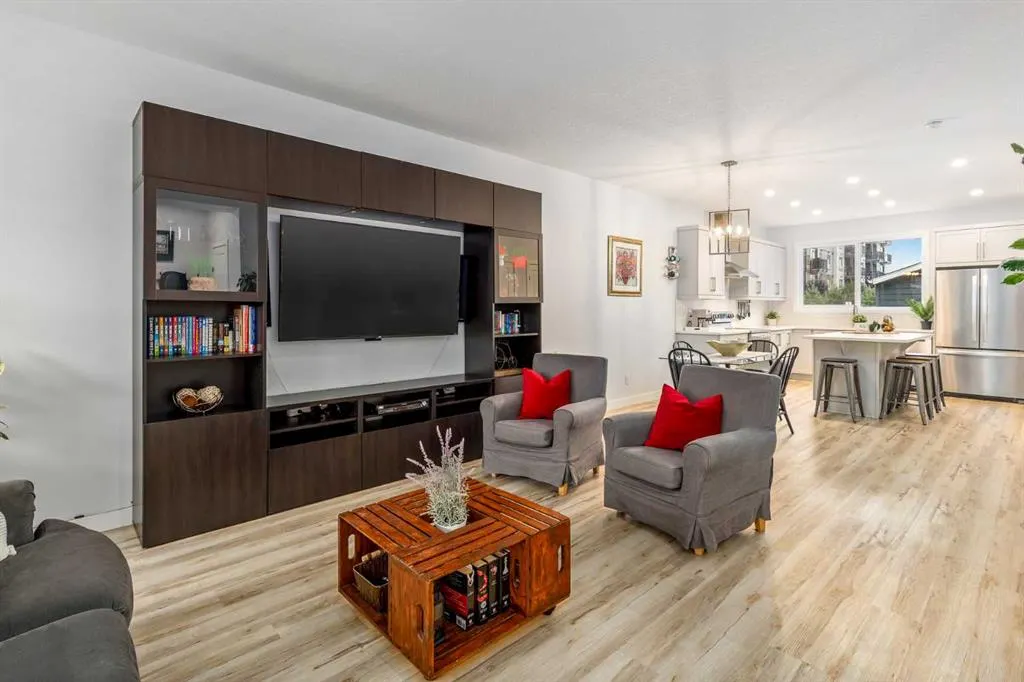 350 Masters Row SE