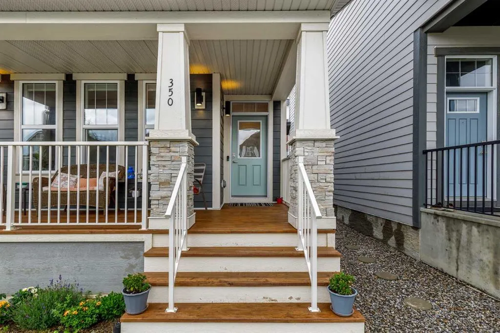 350 Masters Row SE
