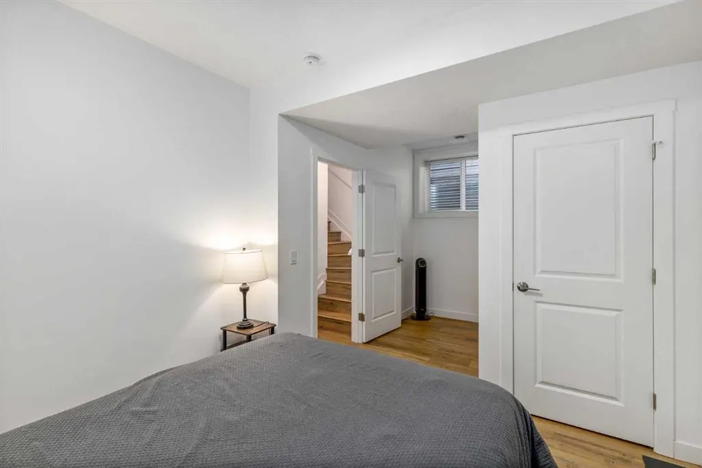 350 Masters Row SE