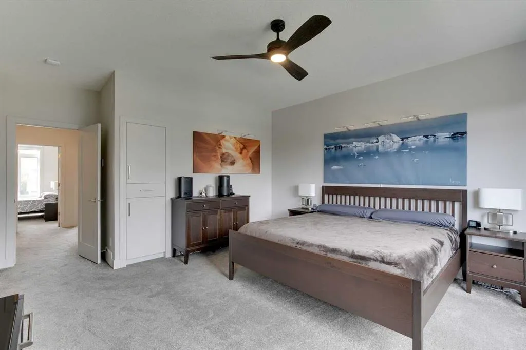 275 Royal Elm Road NW