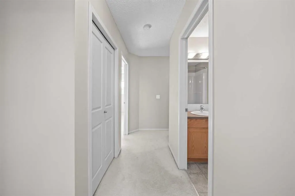 105 Drake Landing Common, #7