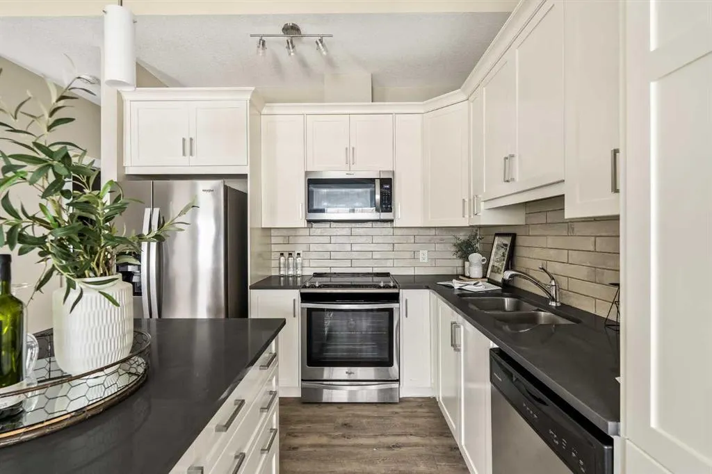 1009 Cranbrook Walk SE