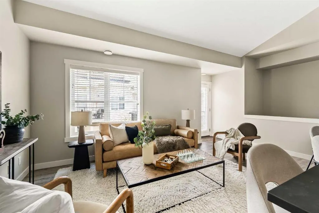 1009 Cranbrook Walk SE