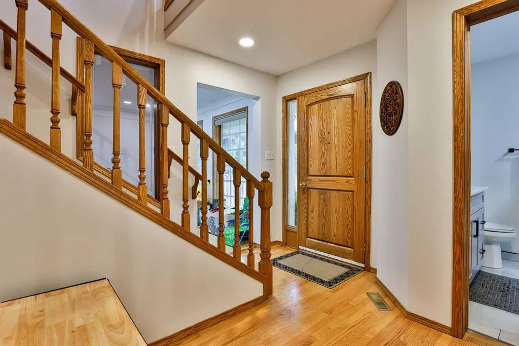 93 Coachwood Road W