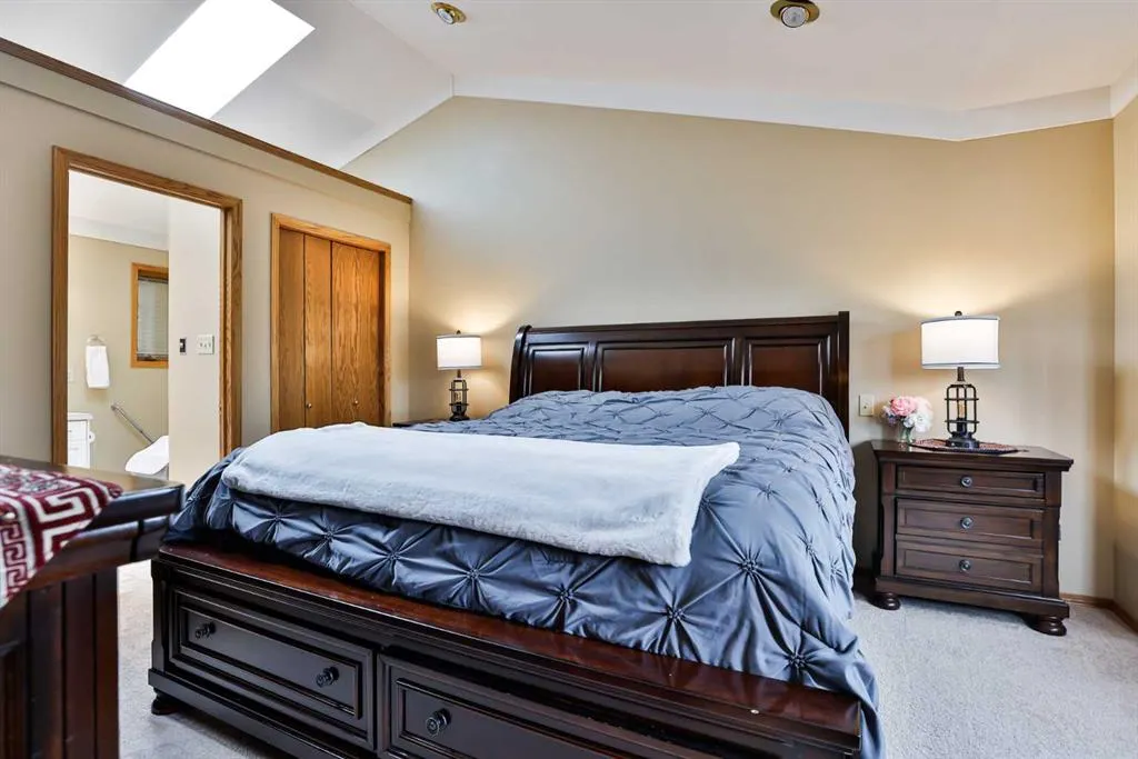 93 Coachwood Road W