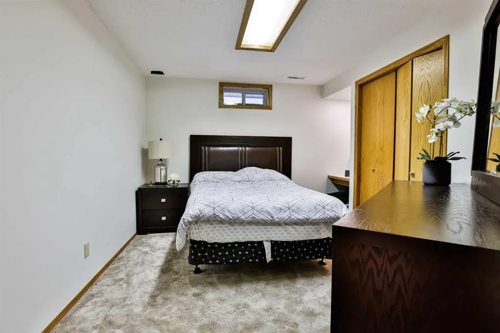 93 Coachwood Road W