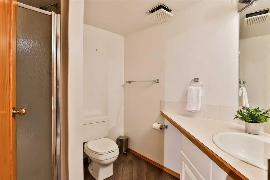93 Coachwood Road W