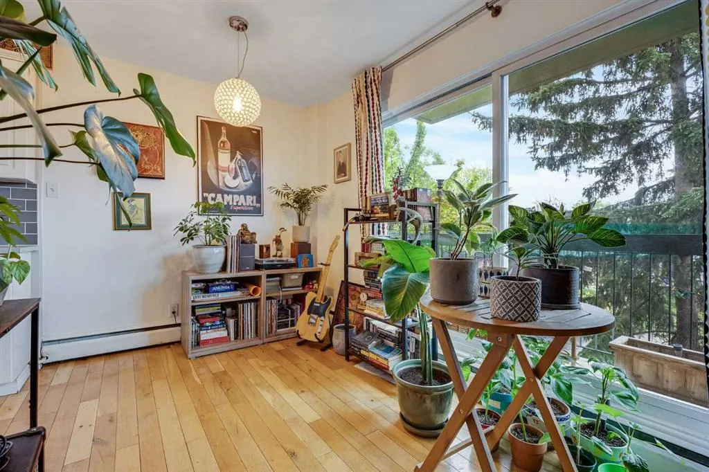 836 4 Avenue NW, #302