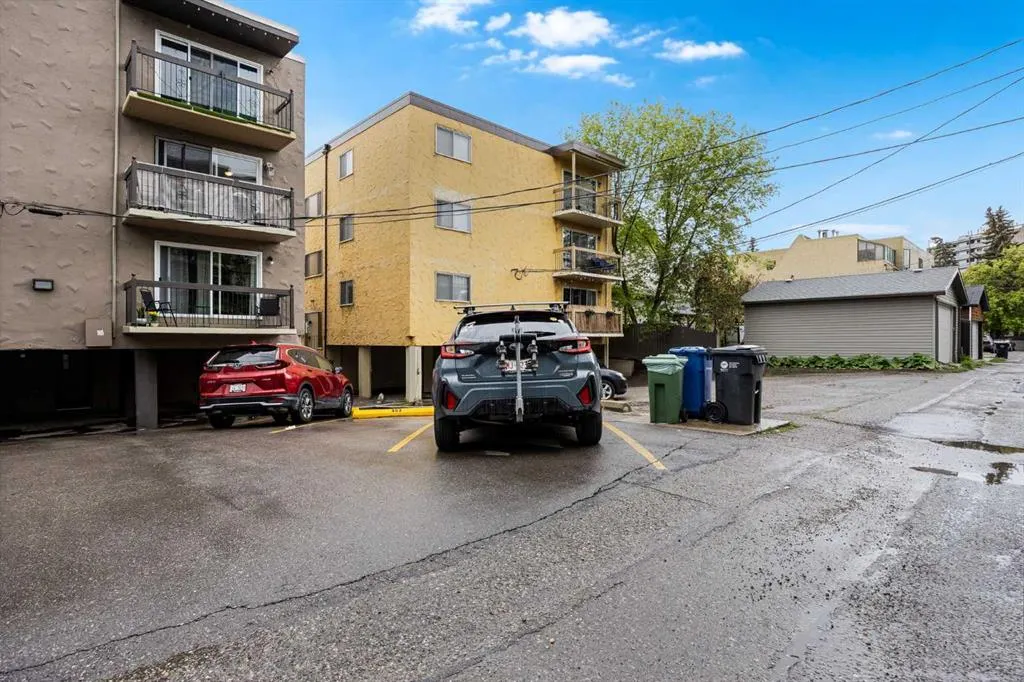 836 4 Avenue NW, #302