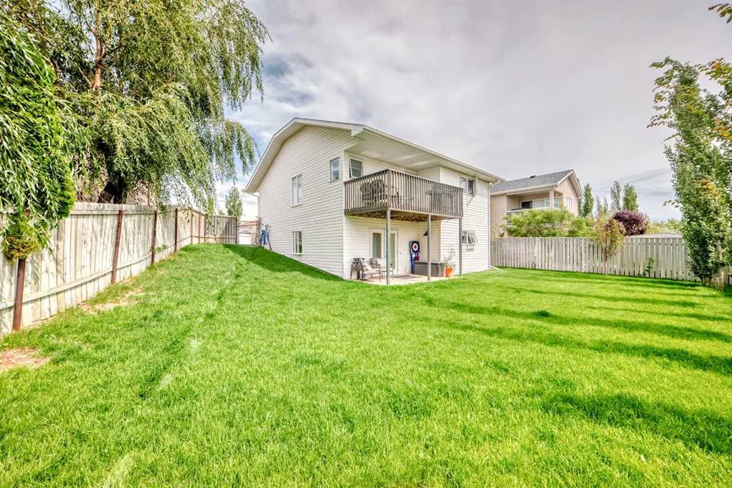 257 Heritage Crescent W