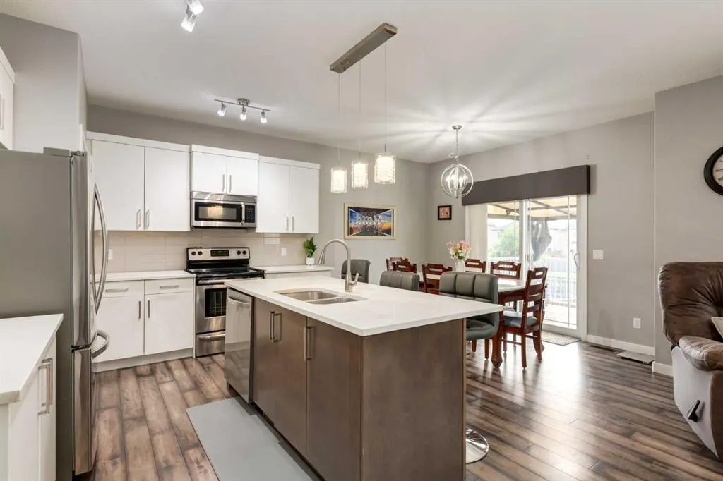 165 Bayside Loop SW