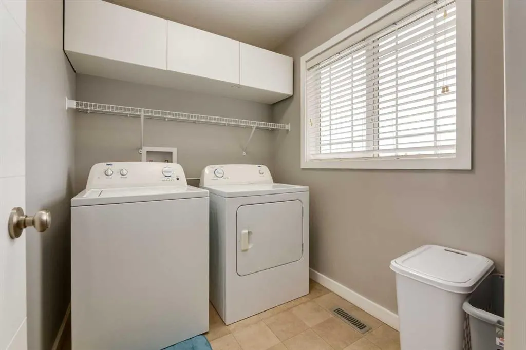 165 Bayside Loop SW