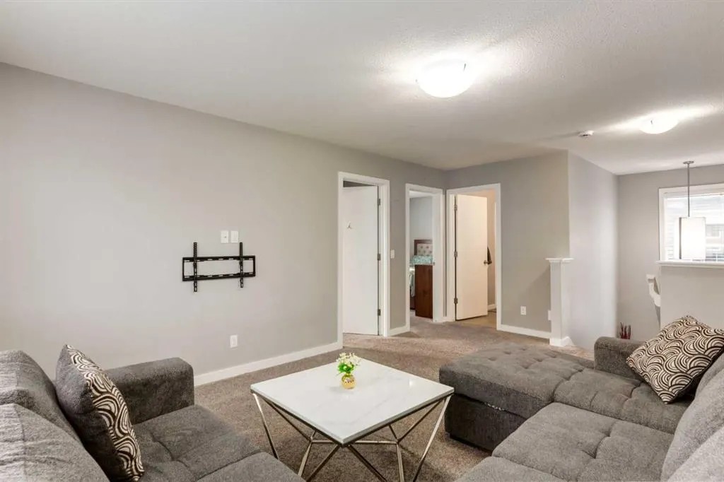 165 Bayside Loop SW