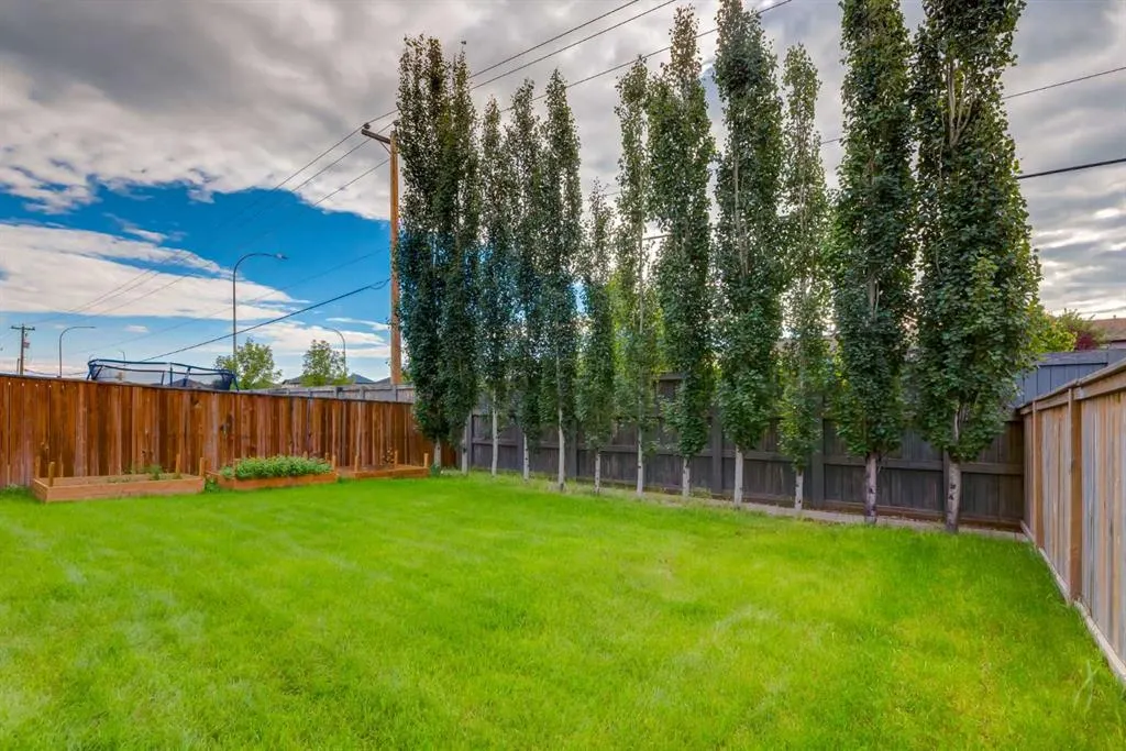 165 Bayside Loop SW