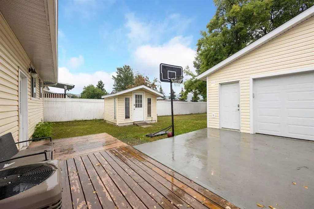 23 Mcleod Street