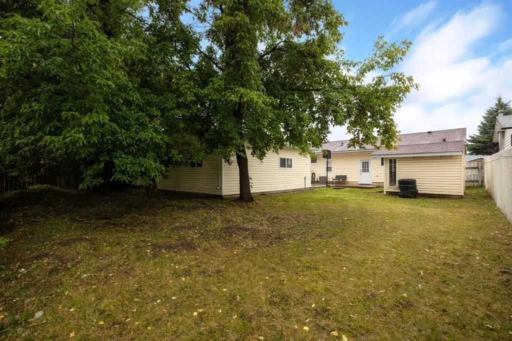23 Mcleod Street