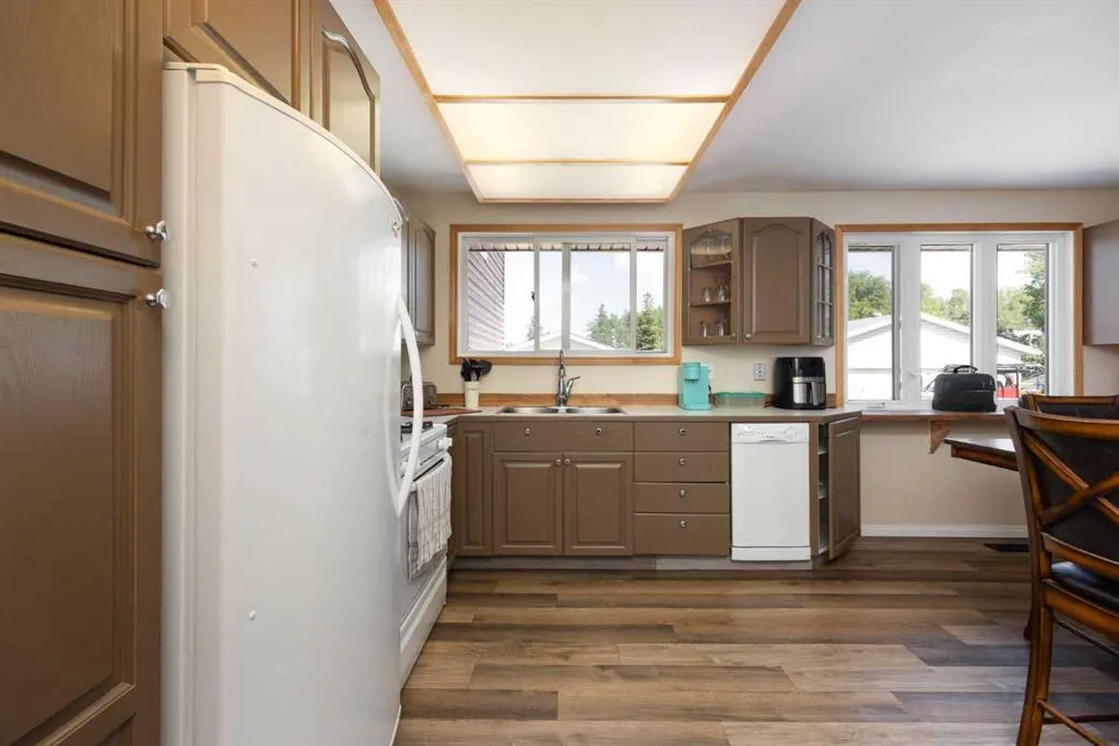 313 Hillcrest Drive