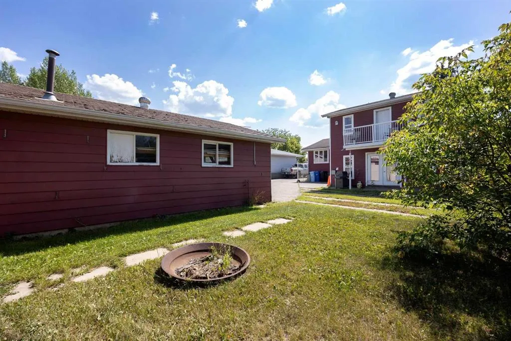313 Hillcrest Drive