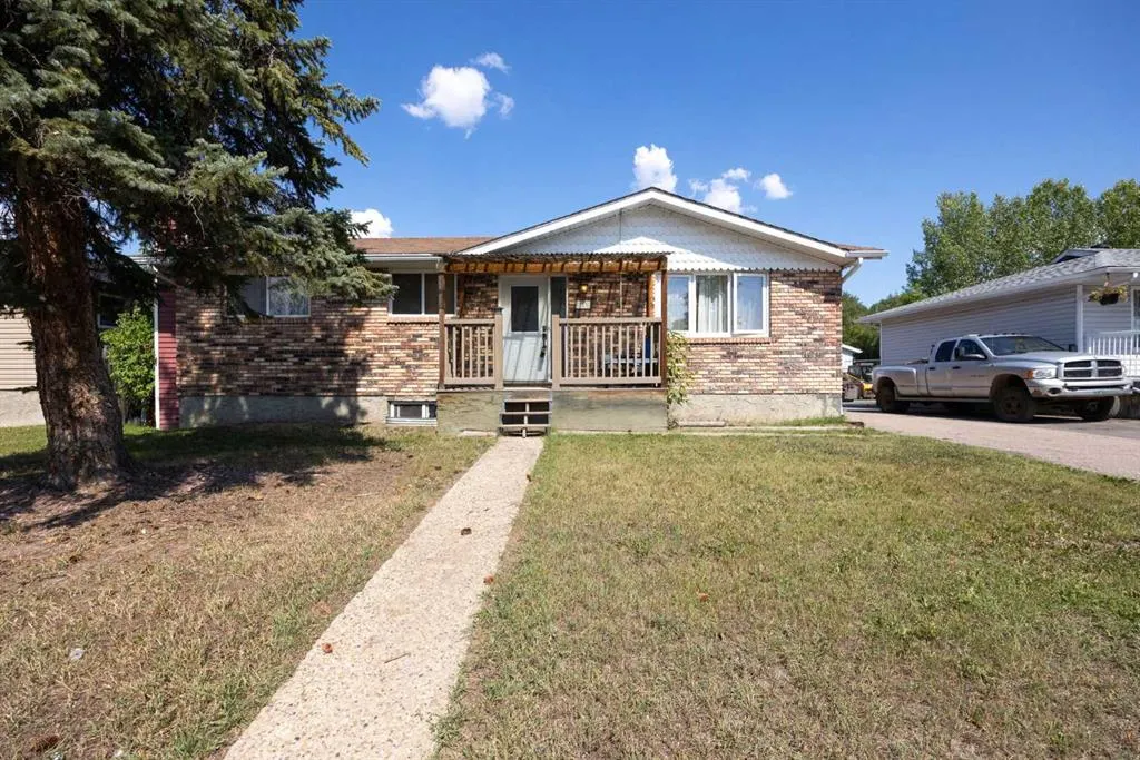313 Hillcrest Drive
