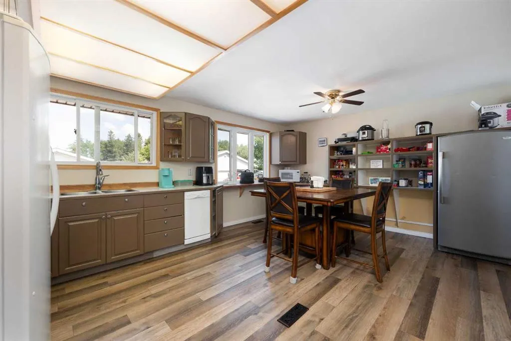 313 Hillcrest Drive
