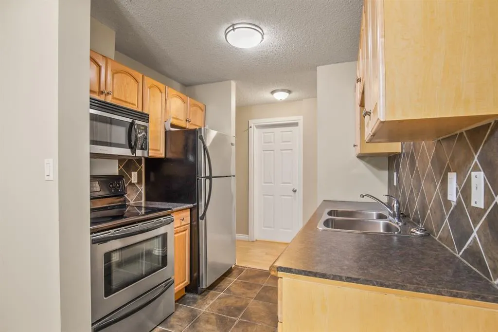 41 Bennett Street, #203