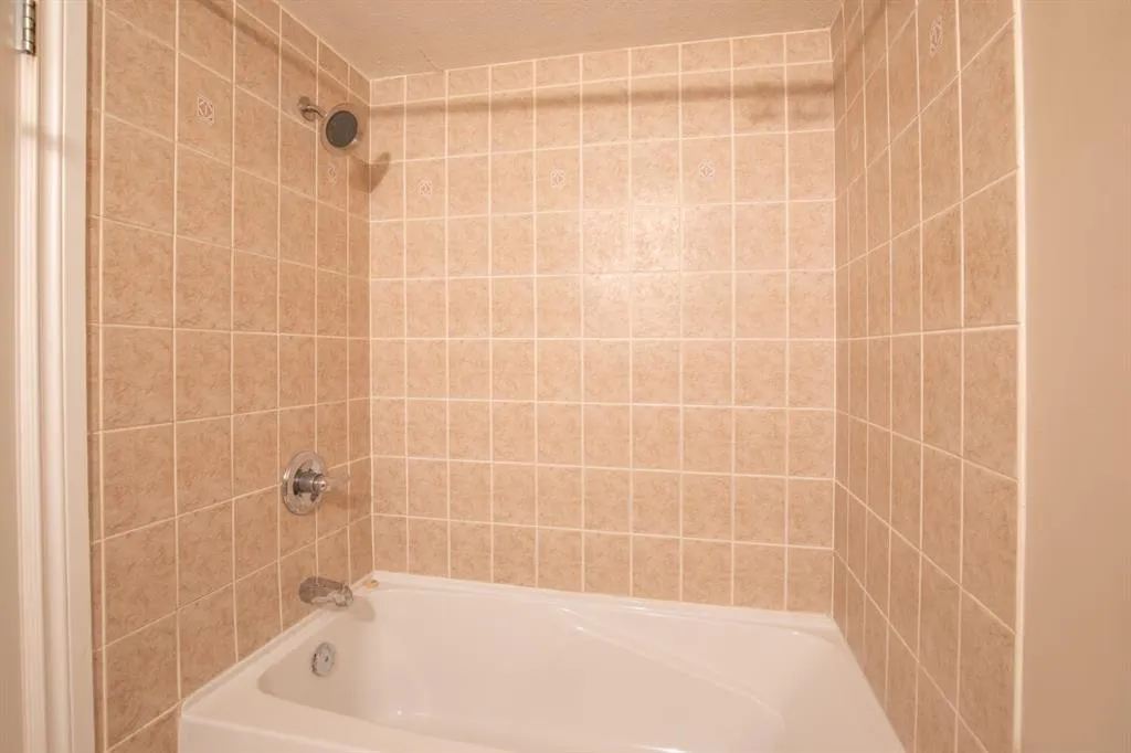 41 Bennett Street, #203