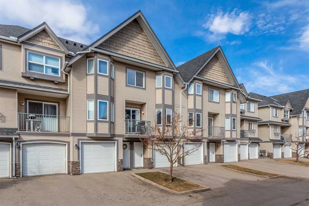 143 Cedarwood Lane SW