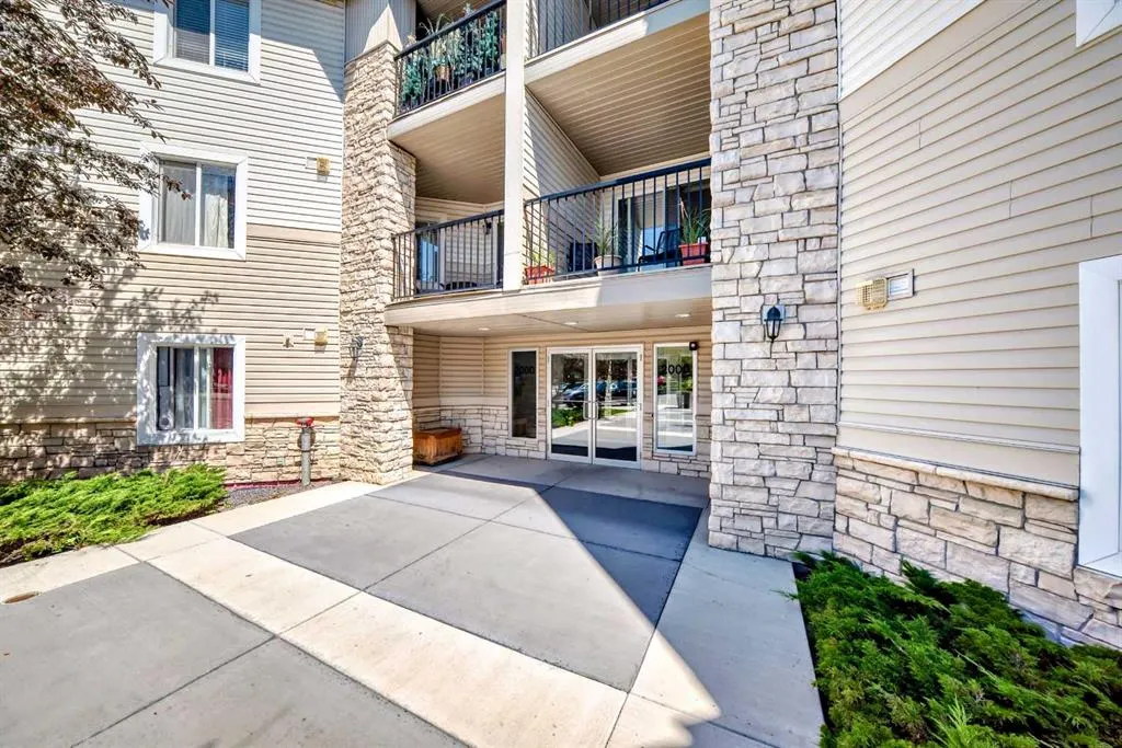 2371 Eversyde Avenue SW, #2322