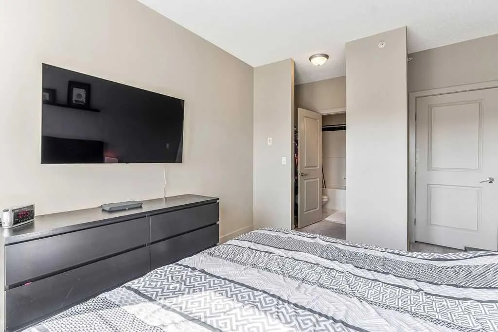 11811 Lake Fraser Drive SE, #4501