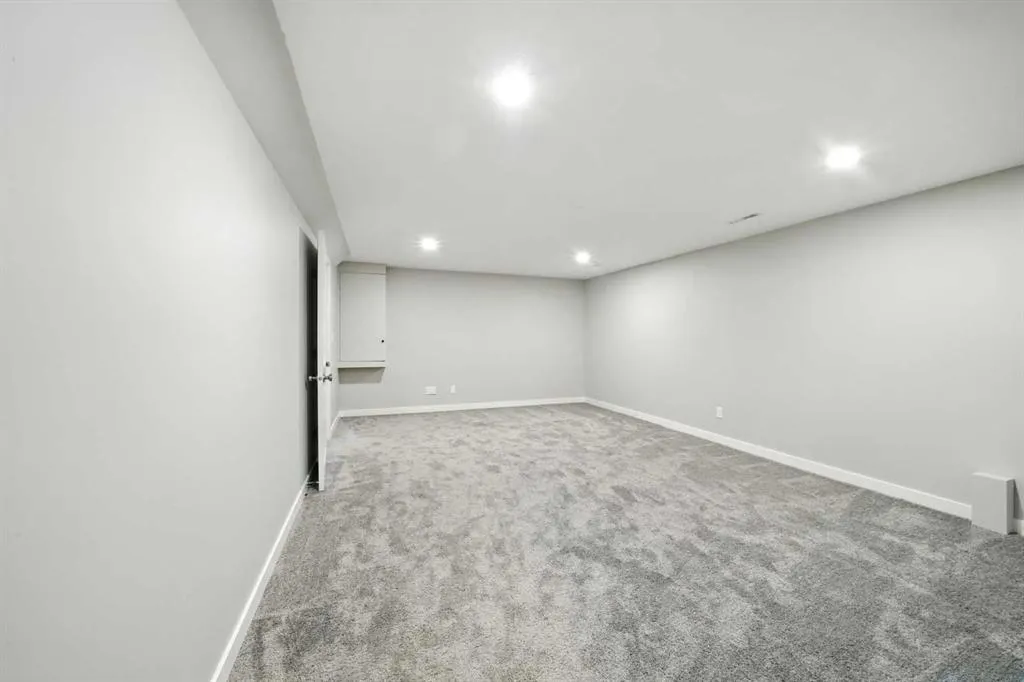 7 Goodacre Close