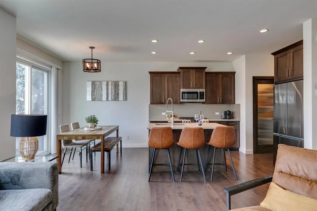 270 Legacy Heights SE
