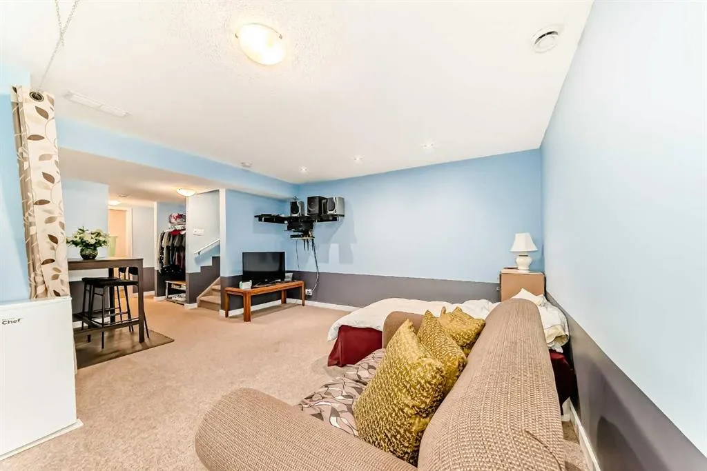 413 River Avenue, #204