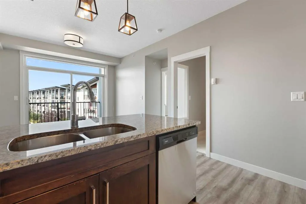 10 Walgrove Walk SE, #406
