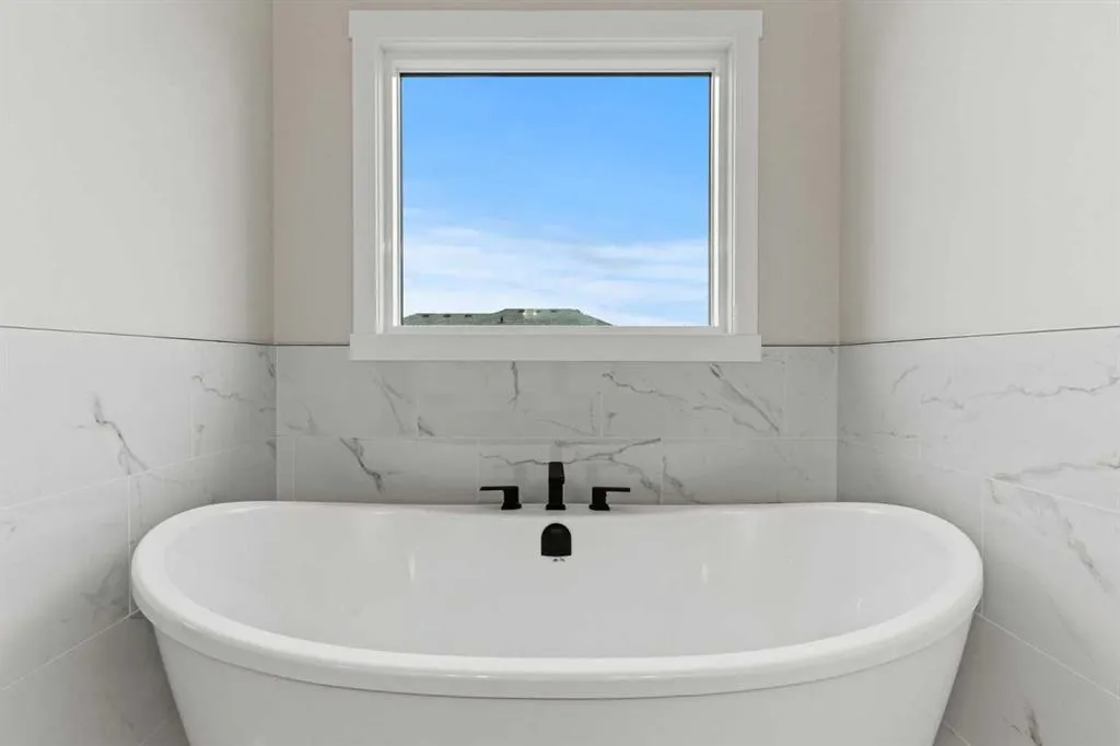 354 Kinniburgh Loop