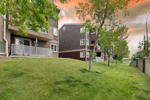 3014 Edenwold Heights NW, #14