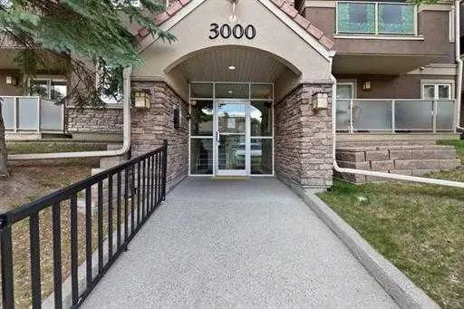 3014 Edenwold Heights NW, #14