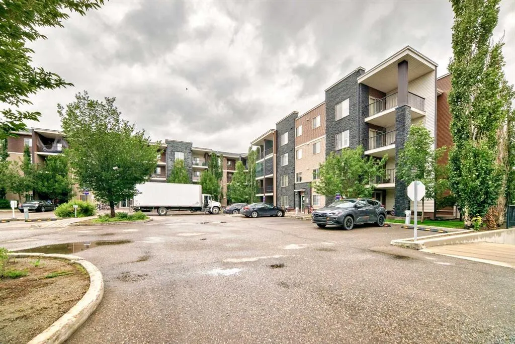355 Taralake Way NE, #211