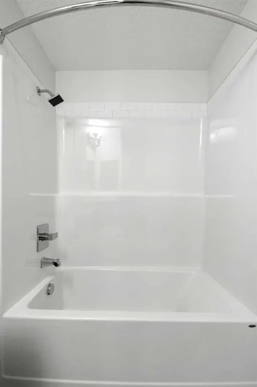 220 Seton Grove SE, #1209