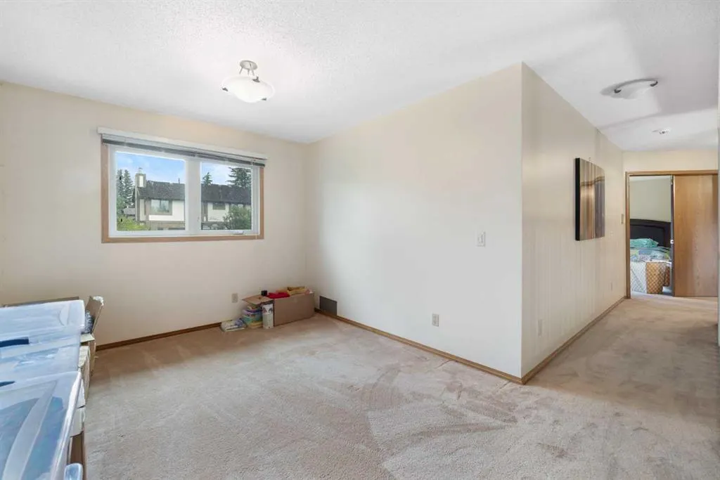 156 Woodfield Road SW