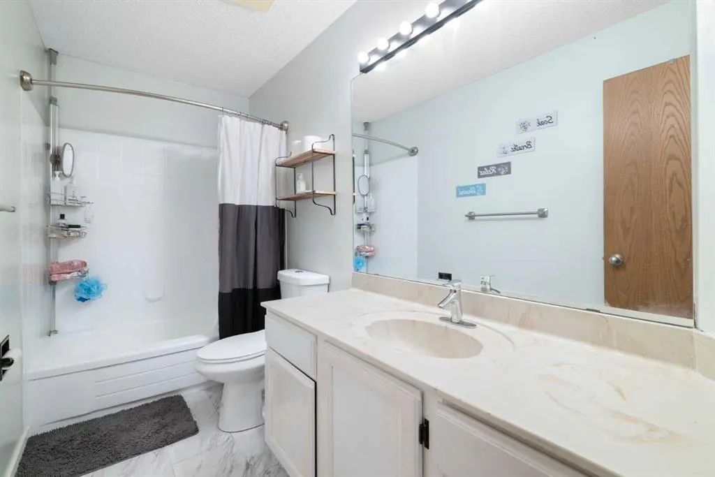 156 Woodfield Road SW