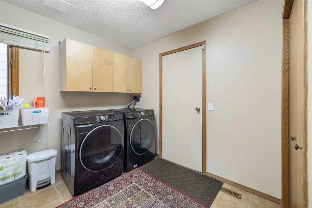 156 Woodfield Road SW